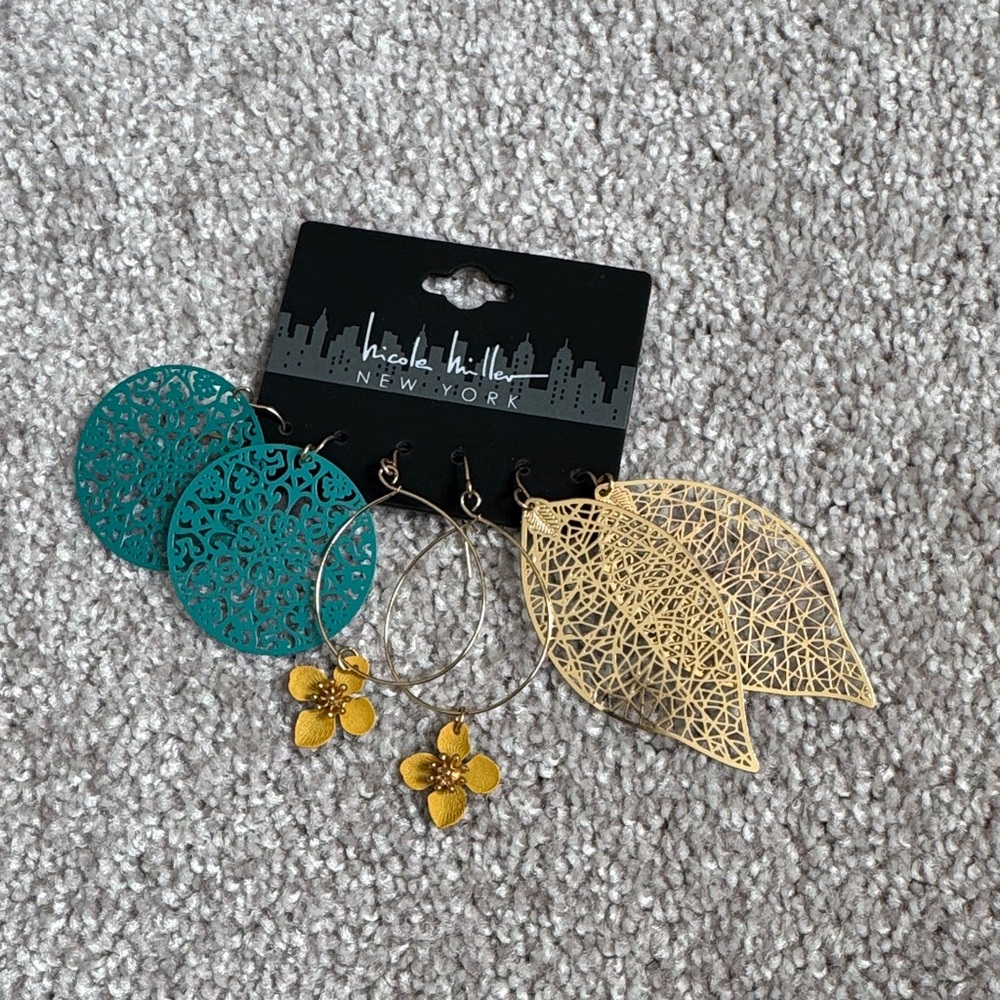 Nicole Miller Teal and Gold Earrings Set